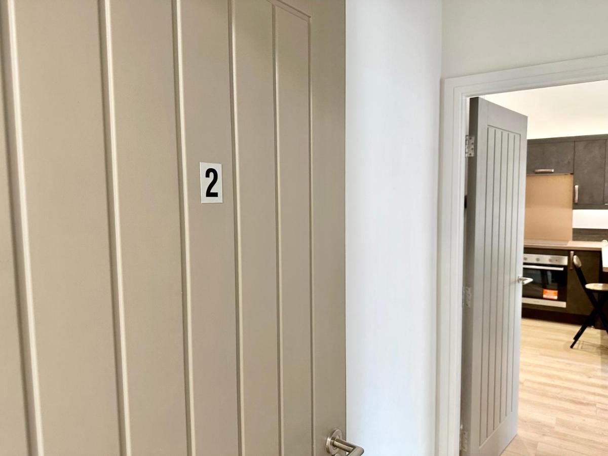 Fountain Apartment No 2 With Free Parking Йорк Екстериор снимка